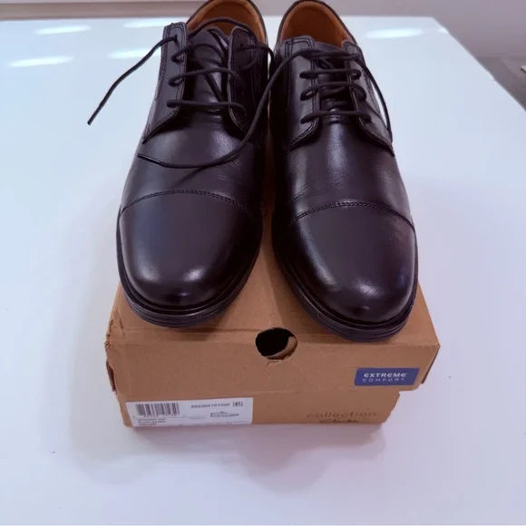 Clarks Black Leather Cap-Toe Derby Shoes - Picture 9 of 12